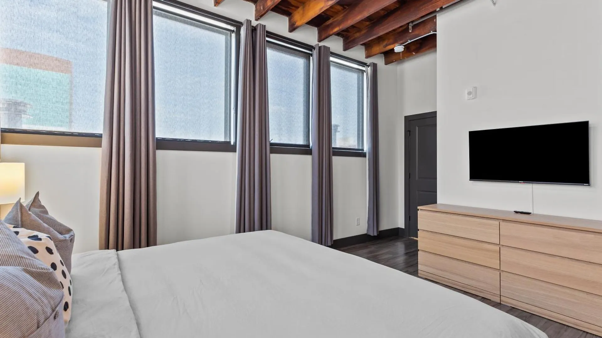 Riverfront Loft-Private Roof Deck-Parking-P204 Saint Louis 0*,  Stany Zjednoczone Ameryki
